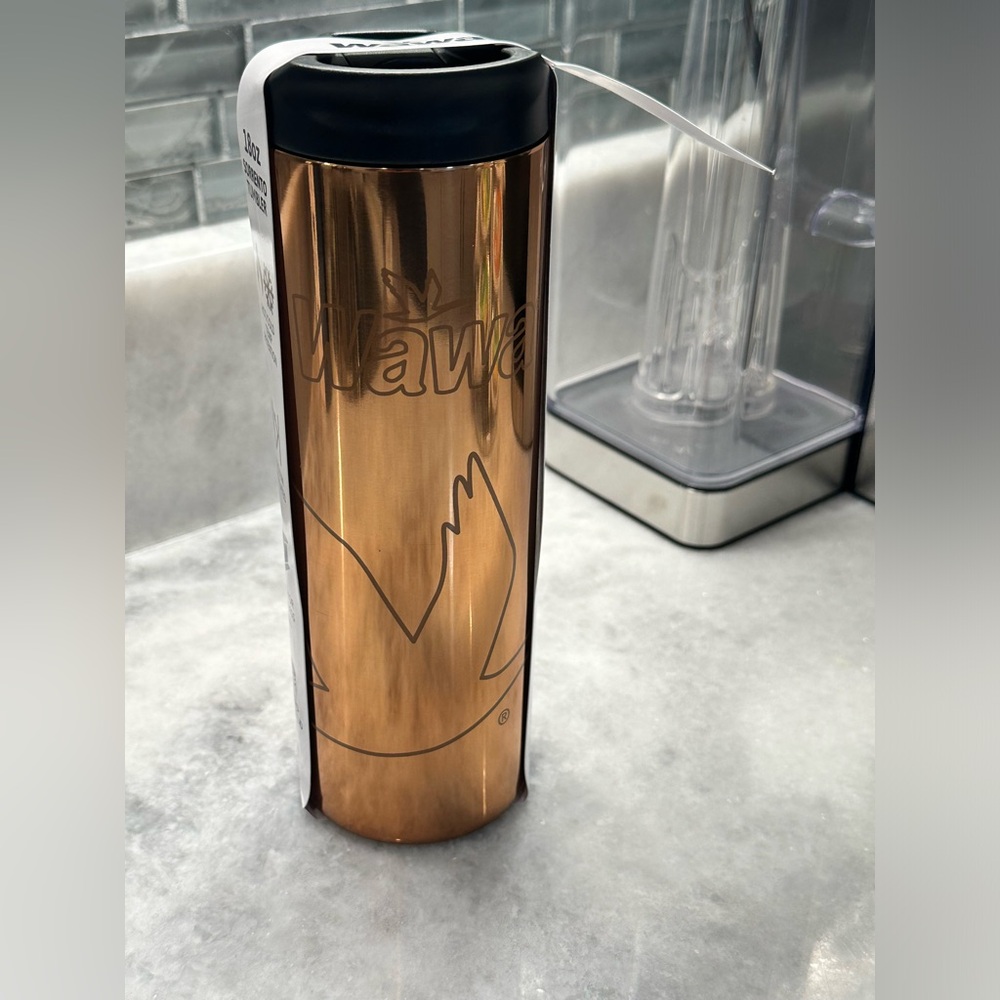 WAWA 2024 Limited Edition Fall Sorento WAWA Tumbler - 18oz - Picture 7 of 11